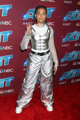 August 23, 2022, Pasadena, CA, USA: LOS ANGELES - AUG 23: Sara James at the America s Got Talent Season 17 - Live Show Red Carpet at Pasadena Sheraton Hotel on August 23, 2022 in Pasadena, CA Pasadena USA - ZUMAnc22 20220823_zaa_nc22_050 Copyright: xKathyxHutchinsx