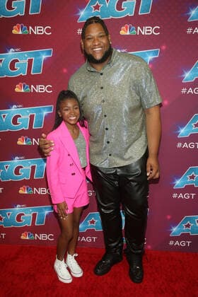 America s Got Talent season 17 live show red carpet event at Sheraton Pasadena Hotel Featuring: Bri, JoJo Where: Pasadena, California, United States When: 23 Aug 2022 Credit: Faye s Vision Cover Images Copyright: xx 51907026 EDITORIAL USE ONLY. NOT FOR USE BY NEWSPAPERS BASED IN THE UK.