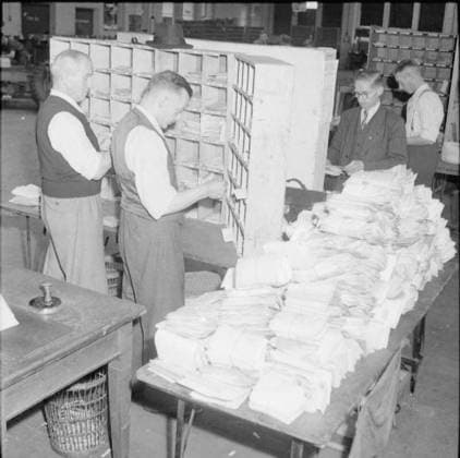 Germany Under Allied Occupation 1945 At Hamburg s British Army Post Office German postal clerks sort general election voting mail for the Army of Occupation. Copyright: xpiemagsx warofficeww2pie5222-1149 !ACHTUNG AUFNAHMEDATUM GESCHÄTZT!