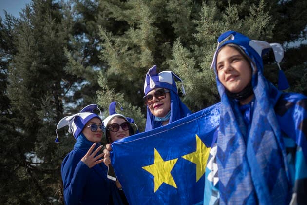 Iranian Women Allowed To Watch Football Match After FIFA Pressure Iranian soccer female fans wearing hats while waiting to enter the Azadi (Freedom) stadium in western Tehran for watching a soccer match between Esteghlal F.C. and Mes Kerman, August 25, 2022. For the first time after the victory of the Iranian Islamic Revolution, 500 female football fans were allowed to enter the Azadi Stadium to watch the matches of the Iranian Premier League. Tehran Iran  Copyright: xMortezaxNikoubazlx originalFilename: nikoubazl-iransocc220825_npFE7.jpg