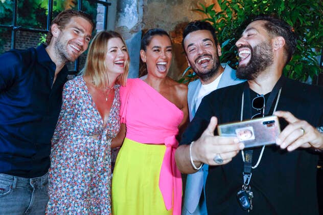 Bilder des Jahres 2022, Entertainment 08 August Entertainment Themen der Woche KW34 Benjamin Baarz, Nina Bott, Jana Ina Zarrella und Giovanni Zarrella beim Launch der ersten Brillenkollektion von Jana Ina Zarrella x eyes + more im The New Yorker Harbour Club. Köln, 25.08.2022 *** Benjamin Baarz, Nina Bott, Jana Ina Zarrella and Giovanni Zarrella at the launch of the first eyewear collection of Jana Ina Zarrella x eyes more at The New Yorker Harbour Club Cologne, 25 08 2022 Foto:xR.xSchmiegeltx xFuturexImage