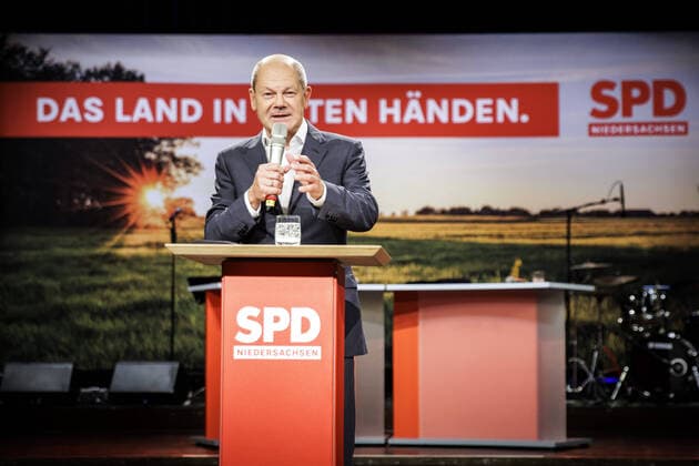 News Themen der Woche KW34 News Bilder des Tages Olaf Scholz, Bundeskanzler, aufgenommen beim Wahlkampfauftakt der SPD Niedersachsen in Cuxhaven, 26.08.2022. Cuxhaven Deutschland *** Olaf Scholz, Federal Chancellor, taken at the campaign launch of the SPD Lower Saxony in Cuxhaven, 26 08 2022 Cuxhaven Germany Copyright: xJaninexSchmitz photothek.dex
