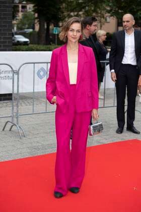 Luise HEYER, actress, award winner fiction for ,,Delivered,, Red Carpet, Red Carpet Show, Arrival, Arrival, 58 Awarding of the Adolf Grimme Prize Adolf Grimme Prize Grimme Prize in Marl, 26 08 2022 Ã