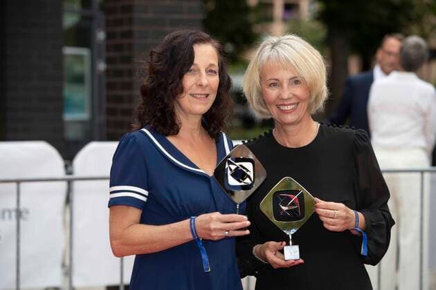 v l Christine RUETTEN, conception Petra Boberg, conception prize winners special for ,,Jetzt reden wir,, red carpet, red carpet show, arrival, 58 awarding of the Adolf Grimme Prize Adolf Grimme Prize Grimme Prize in Marl, 26 08 2022 Ã