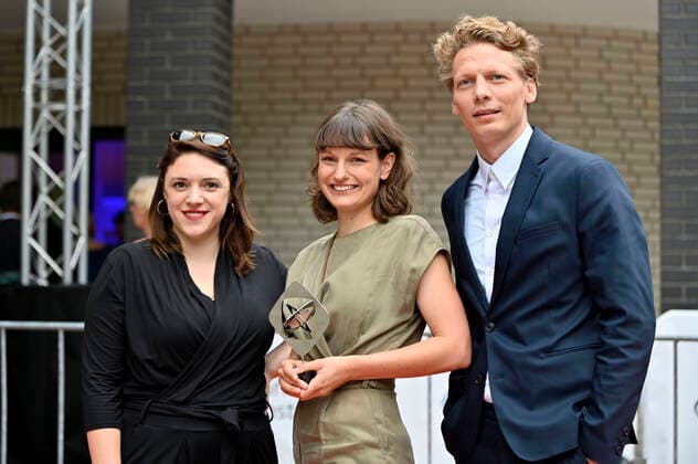 Nele Dehnenkamp with team at the 58 Grimme Award 2022 ceremony at the Theater der Stadt Marl Marl, 26 08 2022 Foto:xD.xAnoraganingrumx xFuturexImage