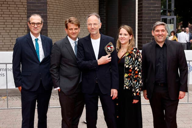 Director Torsten Körner center with team at the 58 award ceremony of the Grimme Award 2022 in the theater of the city Marl Marl, 26 08 2022 NRW Germany Copyright: xChristophxHardtx