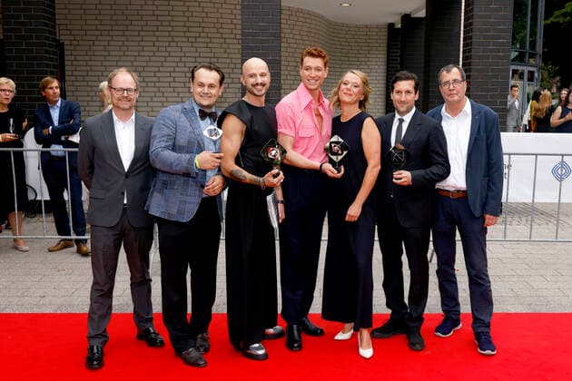 Director Remigius Roskosch and actor Daniel Donskoy with team at the 58 award ceremony of the Grimme Award 2022 in the theater of the city Marl Marl, 26 08 2022 NRW Germany Copyright: xChristophxHardtx