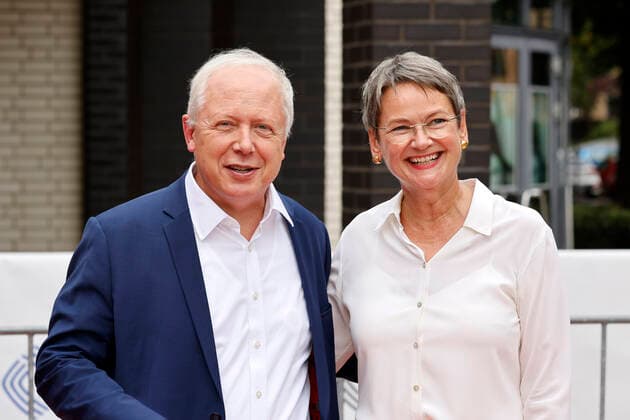 WDR Director Tom Buhrow and Frauke Gerlach, Director of the Grimme Institute, at the 58 award ceremony of the Grimme Prize 2022 at the Theater der Stadt Marl Marl, 26 08 2022 NRW Germany Copyright: xChristophxHardtx