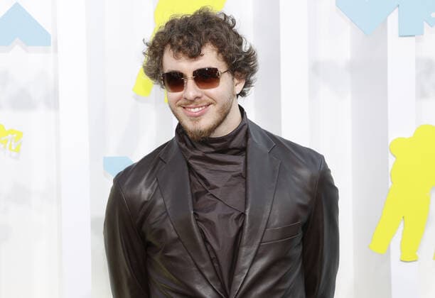 Jack Harlow arrives on the red carpet at the 2022 MTV Video Music Awards VMA s at the Prudential Center in Newark, NJ on Sunday, August 28th, 2022.  NYP202208281014 JOHNxANGELILLO