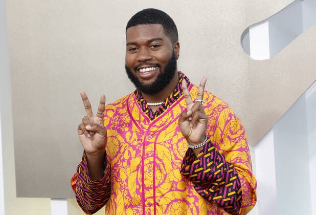 Khalid arrives on the red carpet at the 2022 MTV Video Music Awards VMA s at the Prudential Center in Newark, NJ on Sunday, August 28th, 2022.  NYP202208281017 JOHNxANGELILLO