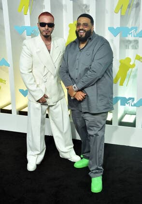 NEWARK, NEW JERSEY - AUGUST 28: J Balvin and DJ Khaled at the 2022 MTV VMAs at Prudential Center on August 28, 2022 in Newark, New Jersey. Copyright: xJohnxPalmerx