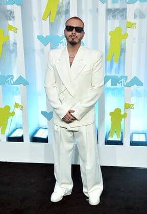 NEWARK, NEW JERSEY - AUGUST 28: J Balvin at the 2022 MTV VMAs at Prudential Center on August 28, 2022 in Newark, New Jersey. Copyright: xJohnxPalmerx