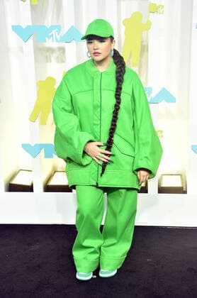 NEWARK, NEW JERSEY - AUGUST 28: Lauren Spencer-Smith at the 2022 MTV VMAs at Prudential Center on August 28, 2022 in Newark, New Jersey. Copyright: xJohnxPalmerx