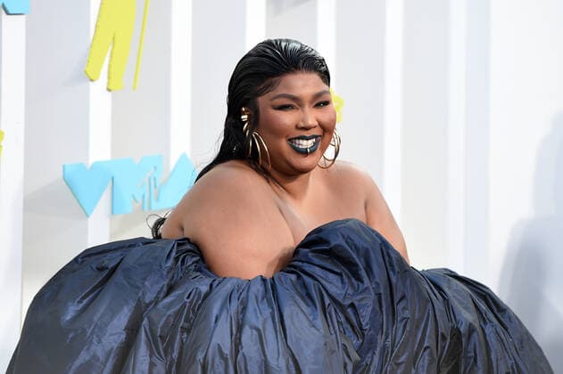 NEWARK, NEW JERSEY - AUGUST 28: Lizzo at the 2022 MTV VMAs at Prudential Center on August 28, 2022 in Newark, New Jersey. Copyright: xJohnxPalmerx