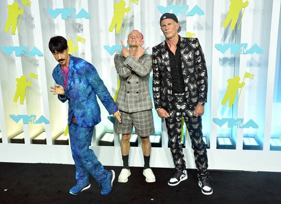 NEWARK, NEW JERSEY - AUGUST 28: Red Hot Chili Peppers at the 2022 MTV VMAs at Prudential Center on August 28, 2022 in Newark, New Jersey. Copyright: xJohnxPalmerx