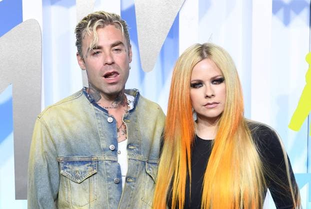 August 28, 2022, Newark, NJ, USA: Avril Lavigne, Mod Sun attends the 2022 MTV VMAs at Prudential Center on August 28, 2022 in Newark, New Jersey. Newark USA - ZUMAs181 20220828_zea_s181_127 Copyright: xJeremyxSmith Imagespacex