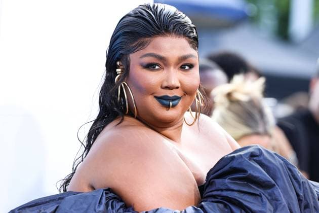 Berühmte Feministinnen, Lizzo 2022 MTV Video Music Awards - Arrivals Lizzo wearing a Jean Paul Gaultier Couture dress arrives at the 2022 MTV Video Music Awards held at the Prudential Center on August 28, 2022 in Newark, New Jersey, United States. Prudential Center, Newark, New Jersey New Jersey United States  Copyright: xImagexPressxAgencyx originalFilename: collin-2022mtvv220829_npLFD.jpg