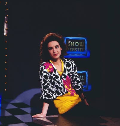 SHOWFENSTER Showfenster, ZDF Show- und Talk-Magazin, Deutschland, 1986, präsentiert von Sabine Sauer. Showfenster, TV show and talk magazine, Germany, 1986, presented by Sabine Sauer., Deutschland Copyright: kpa UnitedArchives55042993 EDITORIAL USE ONLY