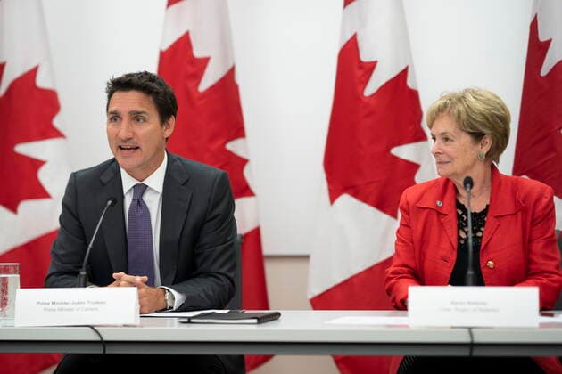 August 30, 2022, Kitchener, ON, Canada: Prime Minister Justin Trudeau, along with Karen Redman, Chair, Region of Waterloo meets with participants in a housing round table at the Country Hills Library in Kitchener, Ont. on Tuesday, Aug. 30, 2022. Kitchener Canada - ZUMAc35_ 20220830_zaf_c35_011 Copyright: xPeterxPowerx