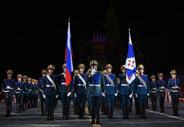 Russia Military Music Festival 8263776 30.08.2022 Members of the Honor Guard of the Presidential Regiment of the Moscow Kremlin Commandant s Service perform during the Spasskaya Tower international military music festival in Red Square in Moscow, Russia. Evgeny Odinokov Sputnik Moscow Russia  Copyright: xEvgenyxOdinokovx