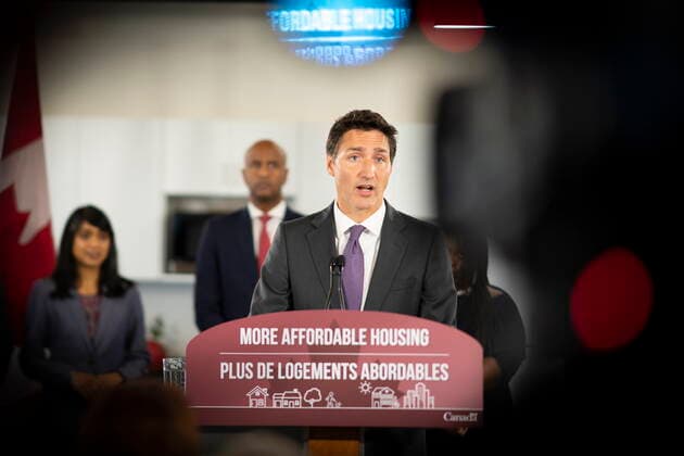 August 30, 2022, Kitchener, ON, Canada: Prime Minister Justin Trudeau speaks at a media availability following a round table meeting that he and Ahmed Hussen, Minister of Housing, Diversity and Inclusion had with local delegates at the Country Hills Library in Kitchener, Ont. on Tuesday, Aug. 30, 2022. Kitchener Canada  - ZUMAc35_ 20220830_zaf_c35_046 Copyright: xPeterxPowerx