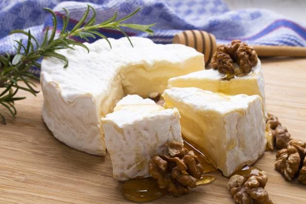 imbiss,camembert,camemberts,weichkäse *** snack,camembert,snacks k98-ko0