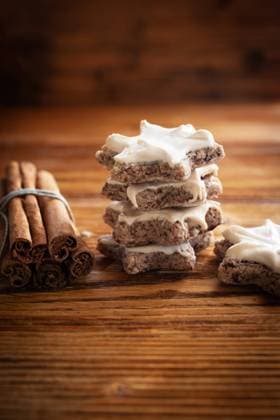weihnachtsbäckerei,zimtsterne,weihnachtsbackwerk,weihnachtsgebäck,zimtstern *** christmas cookies,cinnamon biscuit,christmas biscuit,biscuits,buiscuit,cinnamon biscuits,cookie,cookies m72-jau