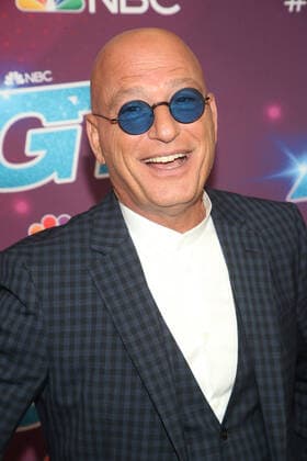 America s Got Talent Season 17 Live Show Red Carpet in Pasadena PASADENA, CA - AUGUST 30: Howie Mandel at AmericaÕs Got Talent Season 17 Live Show red carpet at the Sheraton Pasadena Hotel on August 30, 2022 in Pasadena, California. Copyright: xFayexSadoux