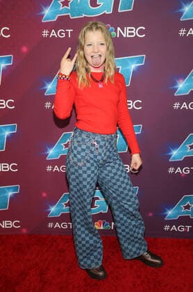 30 August 2022 - Pasadena, California - Harper Akudama. Red Carpet For America s Got Talent Season 17 Live Show held at the Sheraton Pasadena Hotel in Pasadena. Photo Credit: AdMedia 283579 2022-08-30 CA Pasadena Etats-Unis  Copyright: xAdMediax STAR_283579_045