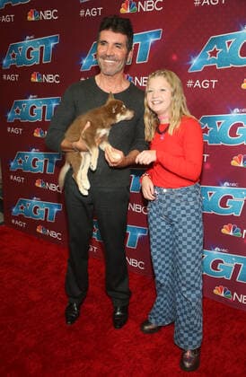 America s Got Talent Season 17 Live Show Red Carpet Event at Sheraton Pasadena Hotel Featuring: Simon Cowell, Odin the dog, Harper Akudama Where: Pasadena, California, United States When: 30 Aug 2022 Credit: Faye s Vision Cover Images Copyright: xx 51924643 EDITORIAL USE ONLY. NOT FOR USE BY NEWSPAPERS BASED IN THE UK.