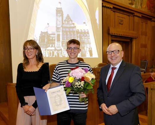 Chemnitz Peace Award 2022 01 09 2022, Chemnitz, politics, city hall, city council chamber, Chemnitz Peace Award The Chemnitz Peace Award was presented in the City Council Chamber of Chemnitz City Hall on World