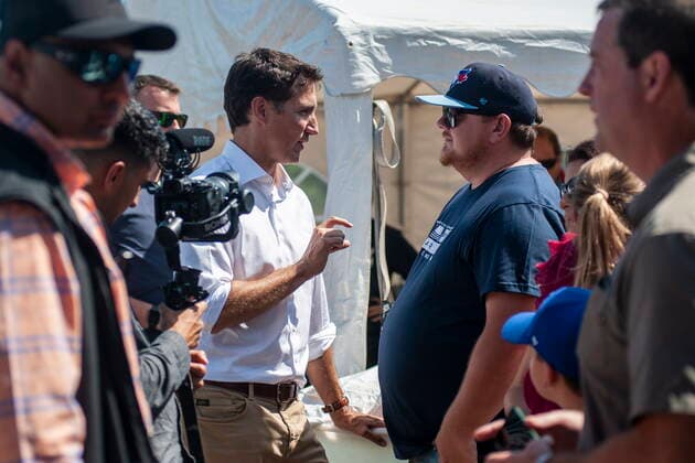 September 2, 2022, Oakville, ON, Canada: Prime Minister Justin Trudeau speaks to participants of a Labour Day BBQ at the Ontario Sheet Metal Workers training centre in Oakville on Friday September 2, 2022. Oakville Canada  - ZUMAc35_ 20220902_zaf_c35_099 Copyright: xEduardoxLimax