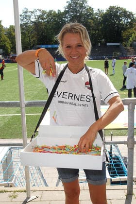 Nova Meierhenrich at the charity football match Kicken mit Herz for the benefit of the childrens cardiac ward of the University Hospital Eppendorf on 4 09 2022 in Hamburg Kicken mit Herz 2022 charity football match in Hamburg