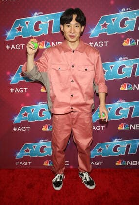 6 September 2022 - Pasadena, California - Shu Takada. Red Carpet For America s Got Talent Season 17 Live Show held at the Sheraton Pasadena in Pasadena. Photo Credit: AdMedia 283782 2022-09-06 CA Pasadena Etats-Unis  Copyright: xAdMediax STAR_283782_063
