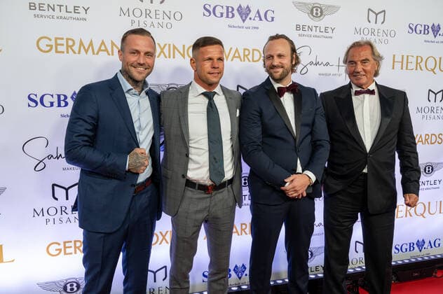 20220904 HERQUL GERMAN BOXING AWARDS BERLIN, GERMANY SEPTEMBER 4 2022 Kontra K, Istvan Szili, Benedikt Poelchau, Jürgen Rudolf at HERQUL GERMAN BOXING AWARDS on September 4, 2022 in Berlin, Berlin Berlin Germany