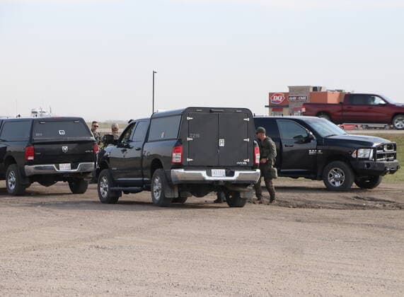 September 7, 2022, Wakaw, SK, CANADA: Police are shown at a gas station in Wakaw, Saskatchewan on Wednesday Sept. 7, 2022. A notice sent over Saskatchewan s emergency alert system said a person armed with a knife and reportedly driving a stolen vehicle may be connected to the weekend attacks. Wakaw CANADA  - ZUMAc35_ 20220907_zaf_c35_102 Copyright: xKellyxGeraldinexMalonex