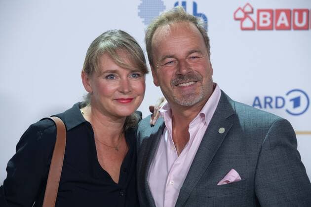Till DEMTROEDER, actor, with Stefanie MILLAT, red carpet, red carpet show, arrival, arrival, German Radio Award 2022 ceremony in Hamburg on 08 09 2022,