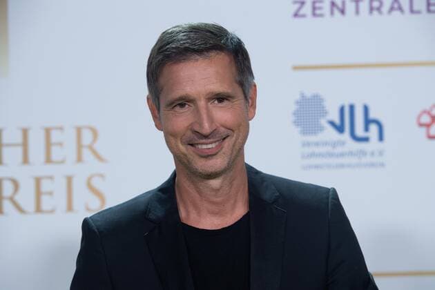 Andreas TUERCK, presenter red carpet, red carpet show, arrival, arrival, award ceremony of the German Radio Award 2022 in Hamburg on 08 09 2022,