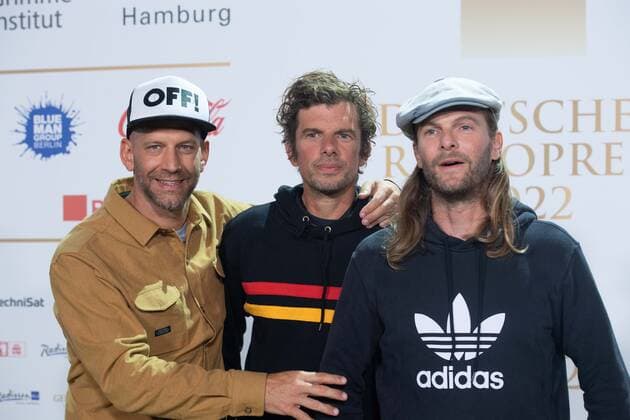 Sportfreunde STILLER, band, music group, red carpet, red carpet show, arrival, arrival, German Radio Award 2022 ceremony in Hamburg on 08 09 2022,