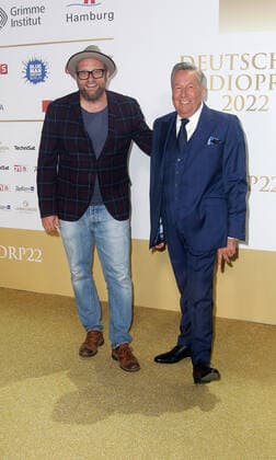 Gregor Meyle and Roland Kaiser at the award ceremony German Radio Award on 8 09 2022 in Hamburg German Radio Award 2022 award ceremony in Hamburg