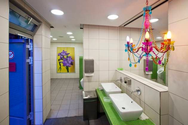MS_Muenster_Domplatz WC_01.tif Oeffentliche WC-Anlage, Maennertoilette am Domplatz, gestaltet von dem Kuenstler Hans-Peter Feldmann, Stadt Muenster, Muensterland, Nordrhein Westfalen, Deutschland, Europa. Copyright: xZoonar.com StefanxZiesex zoonar_7255422