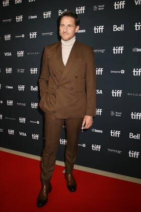 47eme Festival International du Film de Toronto. 47th Toronto International Film Festival. Red carpet of « The handmaid s tale ». Sam Jaeger. 283844 2022-09-08 Toronto Canada  Copyright: xIsabellexVautierx xStarfacex STAR_283844_004