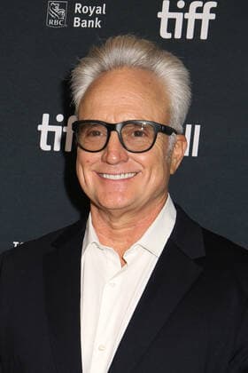 47eme Festival International du Film de Toronto. 47th Toronto International Film Festival. Red carpet of « The handmaid s tale ». Bradley Whitford. 283844 2022-09-08 Toronto Canada  Copyright: xIsabellexVautierx xStarfacex STAR_283844_021