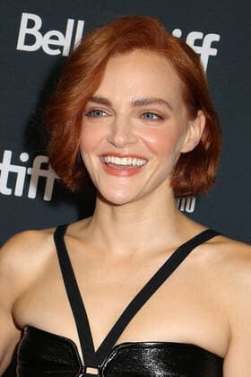47eme Festival International du Film de Toronto. 47th Toronto International Film Festival. Red carpet of « The handmaid s tale ». Madeline Brewer. 283844 2022-09-08 Toronto Canada  Copyright: xIsabellexVautierx xStarfacex STAR_283844_059