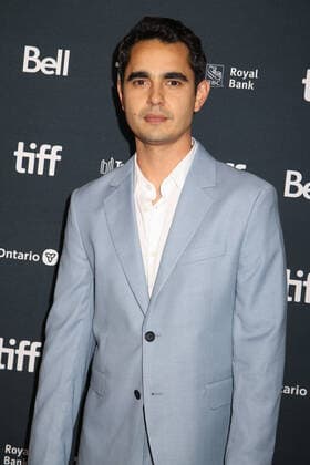 47eme Festival International du Film de Toronto. 47th Toronto International Film Festival. Red carpet of « The handmaid s tale ». Max Minghella. 283844 2022-09-08 Toronto Canada  Copyright: xIsabellexVautierx xStarfacex STAR_283844_092