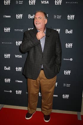 47eme Festival International du Film de Toronto. 47th Toronto International Film Festival. Red carpet of « The handmaid s tale ». Bruce Miller. 283844 2022-09-08 Toronto Canada  Copyright: xIsabellexVautierx xStarfacex STAR_283844_099