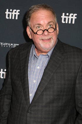 47eme Festival International du Film de Toronto. 47th Toronto International Film Festival. Red carpet of « The handmaid s tale ». Bruce Miller. 283844 2022-09-08 Toronto Canada  Copyright: xIsabellexVautierx xStarfacex STAR_283844_102