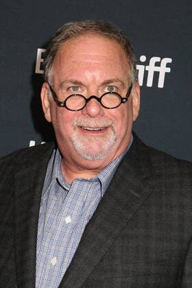 47eme Festival International du Film de Toronto. 47th Toronto International Film Festival. Red carpet of « The handmaid s tale ». Bruce Miller. 283844 2022-09-08 Toronto Canada  Copyright: xIsabellexVautierx xStarfacex STAR_283844_103
