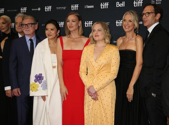 47eme Festival International du Film de Toronto. 47th Toronto International Film Festival. Red carpet of « The handmaid s tale ». Bradley Whitford, producer Warren Littlefield, Christine Ko, Yvonne Strahovski, Elisabeth Moss and Ever Carradine. 283844 2022-09-08 Toronto Canada  Copyright: xIsabellexVautierx xStarfacex STAR_283844_129