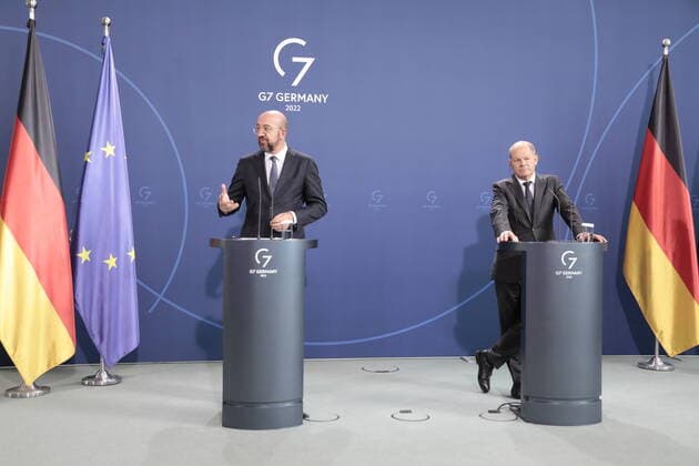 News Themen der Woche KW36 News Bilder des Tages Charles Michel, Präsident des Europäischen Rates, Olaf Scholz, Bundeskanzler, Deutschland, Berlin, Bundeskanzleramt, Pressekonferenz des Bundeskanzlers mit dem Präsidenten des Europäischen Rates, Charles Michel, nach dem gemeinsamen Gespräch *** Charles Michel, President of the European Council, Olaf Scholz, Federal Chancellor, Germany, Berlin, Federal Chancellery, Press conference of the Federal Chancellor with the President of the European Council, Charles Michel, after the joint meeting.